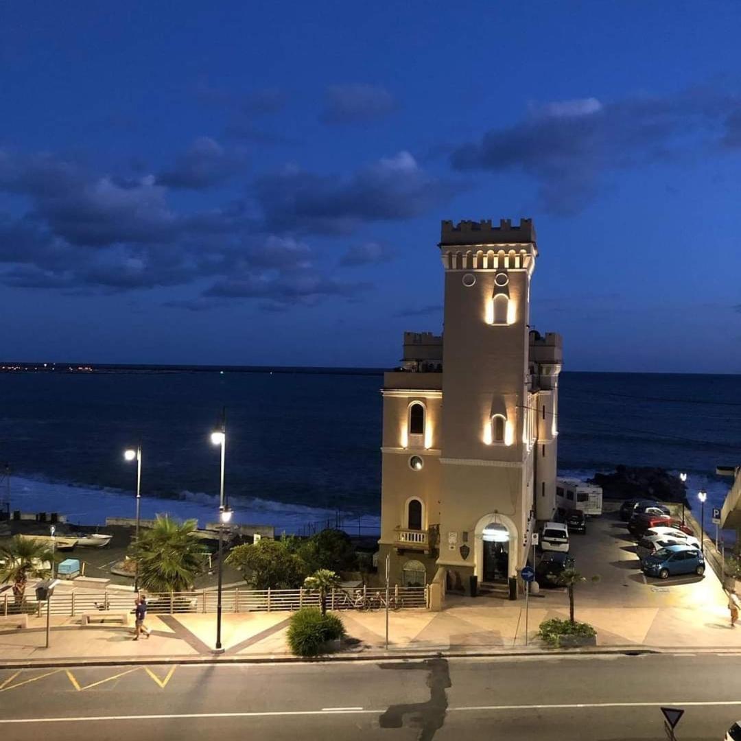 Hotel Castello Miramare جنوة المظهر الخارجي الصورة